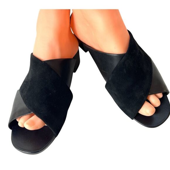 Clarks Cushion Womens Sz 9 M Comfort Casual Sandals Black Suede Leather Open Toe - Picture 3 of 11